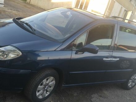 Синий Ситроен С8, объемом двигателя 2.2 л и пробегом 320 тыс. км за 4200 $, фото 1 на Automoto.ua