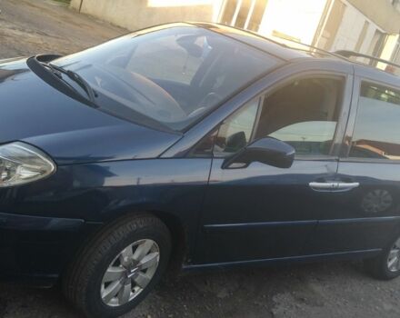 Синий Ситроен С8, объемом двигателя 2.2 л и пробегом 320 тыс. км за 4200 $, фото 1 на Automoto.ua