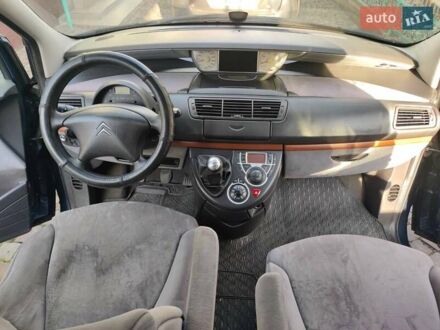 Синій Сітроен С8, об'ємом двигуна 2.2 л та пробігом 270 тис. км за 5300 $, фото 1 на Automoto.ua