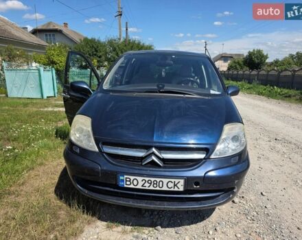 Синий Ситроен С8, объемом двигателя 2 л и пробегом 354 тыс. км за 3500 $, фото 1 на Automoto.ua
