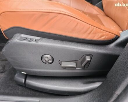 Чорний Сітроен ДС, об'ємом двигуна 1.6 л та пробігом 97 тис. км за 33600 $, фото 27 на Automoto.ua