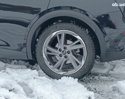 Чорний Сітроен ДС, об'ємом двигуна 1.6 л та пробігом 97 тис. км за 33600 $, фото 6 на Automoto.ua