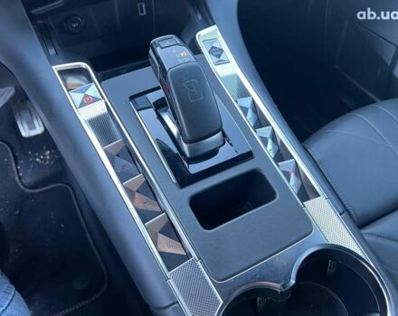 Чорний Сітроен ДС, об'ємом двигуна 2.4 л та пробігом 29 тис. км за 27940 $, фото 31 на Automoto.ua