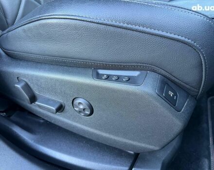 Чорний Сітроен ДС, об'ємом двигуна 2.4 л та пробігом 29 тис. км за 27940 $, фото 47 на Automoto.ua