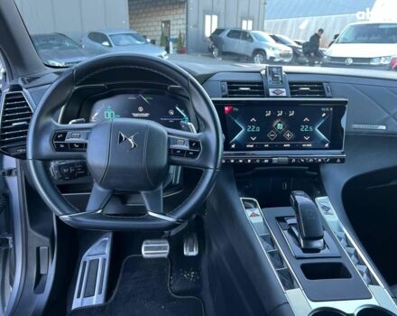 Чорний Сітроен ДС, об'ємом двигуна 2.4 л та пробігом 29 тис. км за 27940 $, фото 21 на Automoto.ua