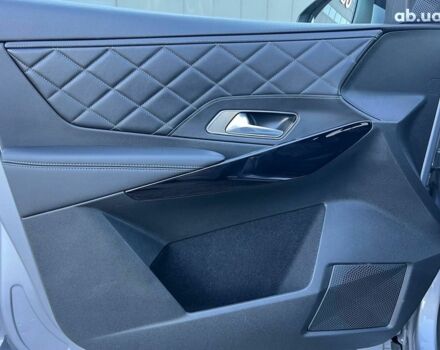 Чорний Сітроен ДС, об'ємом двигуна 2.4 л та пробігом 29 тис. км за 27940 $, фото 14 на Automoto.ua