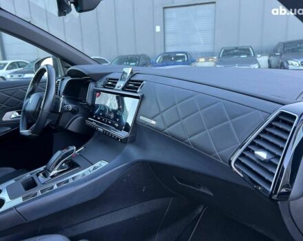 Чорний Сітроен ДС, об'ємом двигуна 2.4 л та пробігом 29 тис. км за 27940 $, фото 45 на Automoto.ua