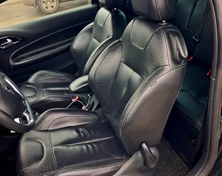 Чорний Сітроен ДС3, об'ємом двигуна 1.6 л та пробігом 275 тис. км за 7000 $, фото 3 на Automoto.ua