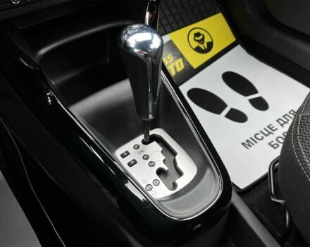 Червоний Сітроен ДС3, об'ємом двигуна 1.6 л та пробігом 131 тис. км за 7200 $, фото 15 на Automoto.ua