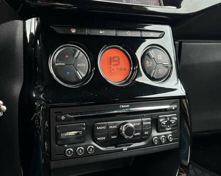 Червоний Сітроен ДС3, об'ємом двигуна 1.6 л та пробігом 131 тис. км за 7200 $, фото 16 на Automoto.ua