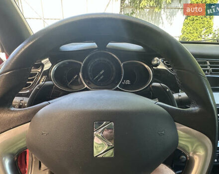 Красный Ситроен ДС3, объемом двигателя 1.6 л и пробегом 77 тыс. км за 7899 $, фото 11 на Automoto.ua