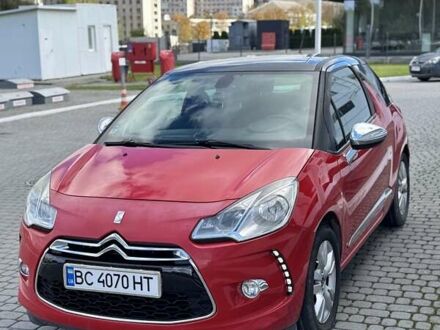 Красный Ситроен ДС3, объемом двигателя 1.6 л и пробегом 130 тыс. км за 6800 $, фото 1 на Automoto.ua