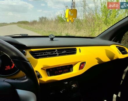 Жовтий Сітроен ДС3, об'ємом двигуна 1.4 л та пробігом 168 тис. км за 6200 $, фото 8 на Automoto.ua