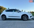 Белый Ситроен ДС4, объемом двигателя 1.6 л и пробегом 219 тыс. км за 8000 $, фото 1 на Automoto.ua