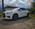 Белый Ситроен ДС4, объемом двигателя 1.6 л и пробегом 200 тыс. км за 9999 $, фото 1 на Automoto.ua