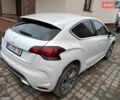 Белый Ситроен ДС4, объемом двигателя 1.6 л и пробегом 255 тыс. км за 7250 $, фото 3 на Automoto.ua