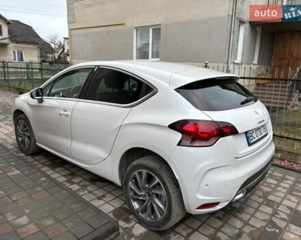 Белый Ситроен ДС4, объемом двигателя 1.6 л и пробегом 255 тыс. км за 7650 $, фото 4 на Automoto.ua