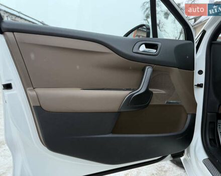 Білий Сітроен ДС4, об'ємом двигуна 1.6 л та пробігом 198 тис. км за 9150 $, фото 67 на Automoto.ua