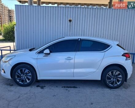 Белый Ситроен ДС4, объемом двигателя 1.6 л и пробегом 238 тыс. км за 6500 $, фото 17 на Automoto.ua