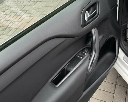 Белый Ситроен ДС4, объемом двигателя 1.6 л и пробегом 96 тыс. км за 8300 $, фото 13 на Automoto.ua