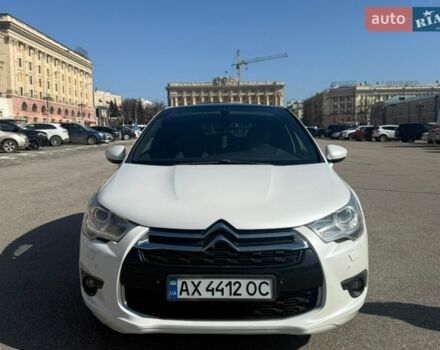 Білий Сітроен ДС4, об'ємом двигуна 1.6 л та пробігом 236 тис. км за 8499 $, фото 5 на Automoto.ua