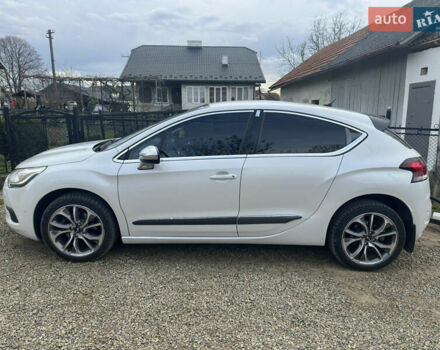 Білий Сітроен ДС4, об'ємом двигуна 1.6 л та пробігом 105 тис. км за 10500 $, фото 2 на Automoto.ua