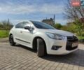 Белый Ситроен ДС4, объемом двигателя 1.6 л и пробегом 160 тыс. км за 10499 $, фото 2 на Automoto.ua