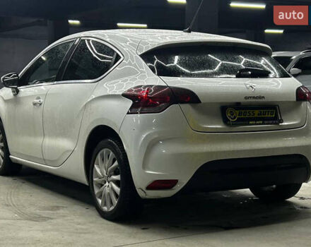 Білий Сітроен ДС4, об'ємом двигуна 1.6 л та пробігом 220 тис. км за 7200 $, фото 3 на Automoto.ua