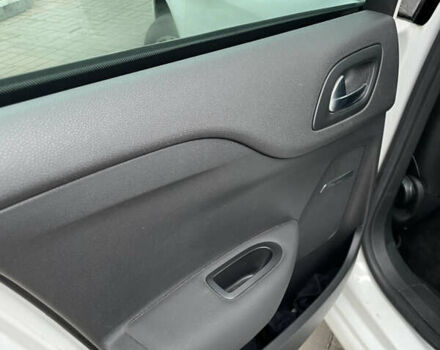 Белый Ситроен ДС4, объемом двигателя 1.6 л и пробегом 96 тыс. км за 8300 $, фото 11 на Automoto.ua