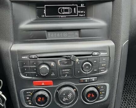 Білий Сітроен ДС4, об'ємом двигуна 1.6 л та пробігом 135 тис. км за 8900 $, фото 7 на Automoto.ua