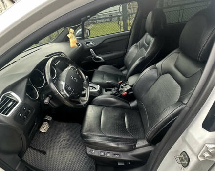 Білий Сітроен ДС4, об'ємом двигуна 1.6 л та пробігом 105 тис. км за 10500 $, фото 8 на Automoto.ua