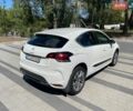 Білий Сітроен ДС4, об'ємом двигуна 1.6 л та пробігом 127 тис. км за 10300 $, фото 5 на Automoto.ua