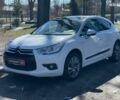 Белый Ситроен ДС4, объемом двигателя 1.6 л и пробегом 128 тыс. км за 10590 $, фото 1 на Automoto.ua