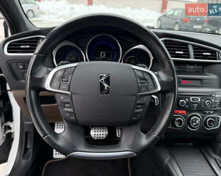 Білий Сітроен ДС4, об'ємом двигуна 1.6 л та пробігом 198 тис. км за 9150 $, фото 46 на Automoto.ua