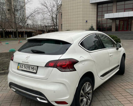 Белый Ситроен ДС4, объемом двигателя 1.6 л и пробегом 96 тыс. км за 8300 $, фото 4 на Automoto.ua