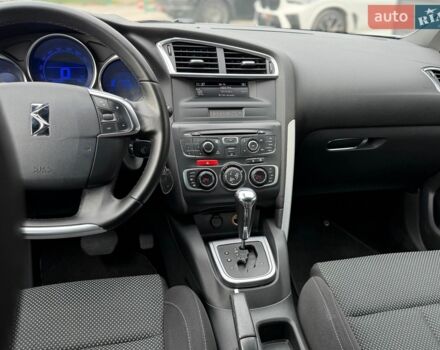 Білий Сітроен ДС4, об'ємом двигуна 1.6 л та пробігом 160 тис. км за 7850 $, фото 38 на Automoto.ua
