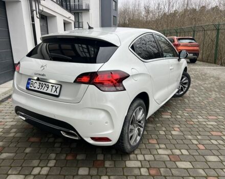 Білий Сітроен ДС4, об'ємом двигуна 1.6 л та пробігом 187 тис. км за 11000 $, фото 3 на Automoto.ua