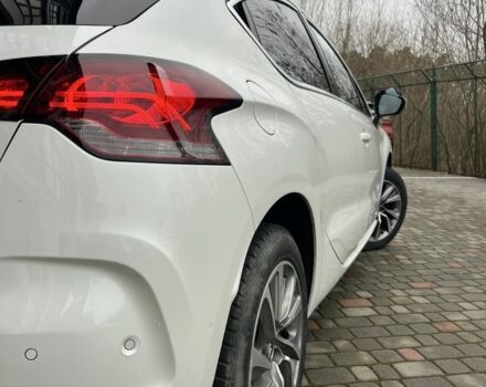 Білий Сітроен ДС4, об'ємом двигуна 1.6 л та пробігом 187 тис. км за 11000 $, фото 6 на Automoto.ua