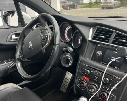 Білий Сітроен ДС4, об'ємом двигуна 1.6 л та пробігом 187 тис. км за 11000 $, фото 14 на Automoto.ua