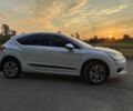 Белый Ситроен ДС4, объемом двигателя 2 л и пробегом 228 тыс. км за 11828 $, фото 1 на Automoto.ua