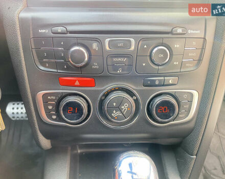 Білий Сітроен ДС4, об'ємом двигуна 2 л та пробігом 119 тис. км за 9800 $, фото 28 на Automoto.ua