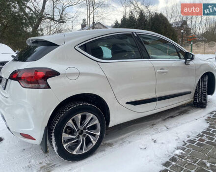 Білий Сітроен ДС4, об'ємом двигуна 2 л та пробігом 119 тис. км за 9800 $, фото 17 на Automoto.ua