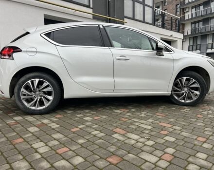 Білий Сітроен ДС4, об'ємом двигуна 1.6 л та пробігом 187 тис. км за 11000 $, фото 11 на Automoto.ua