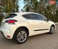 Білий Сітроен ДС4, об'ємом двигуна 2 л та пробігом 228 тис. км за 11600 $, фото 15 на Automoto.ua