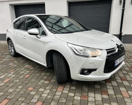 Білий Сітроен ДС4, об'ємом двигуна 1.6 л та пробігом 187 тис. км за 11000 $, фото 4 на Automoto.ua