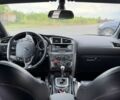 Белый Ситроен ДС4, объемом двигателя 2 л и пробегом 161 тыс. км за 9900 $, фото 5 на Automoto.ua
