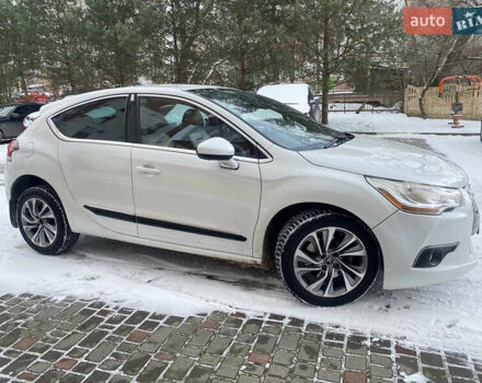 Білий Сітроен ДС4, об'ємом двигуна 2 л та пробігом 119 тис. км за 9800 $, фото 19 на Automoto.ua