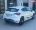 Белый Ситроен ДС4, объемом двигателя 2 л и пробегом 193 тыс. км за 9500 $, фото 2 на Automoto.ua