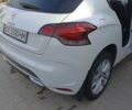 Белый Ситроен ДС4, объемом двигателя 2 л и пробегом 214 тыс. км за 8600 $, фото 1 на Automoto.ua
