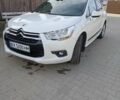 Белый Ситроен ДС4, объемом двигателя 2 л и пробегом 214 тыс. км за 9200 $, фото 3 на Automoto.ua